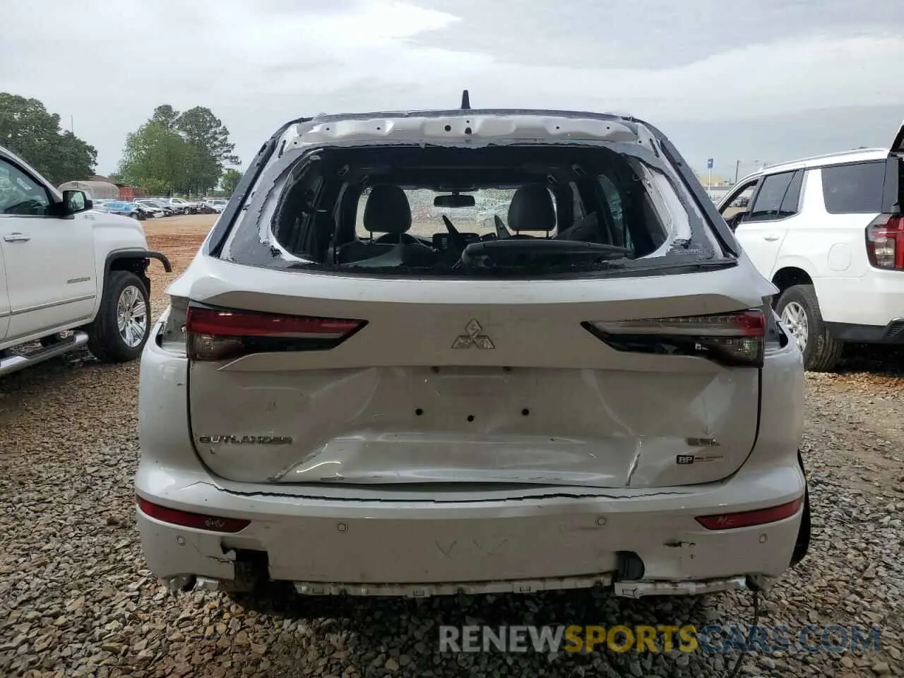 6 Photograph of a damaged car JA4J4VA8XPZ040631 MITSUBISHI OUTLANDER 2023