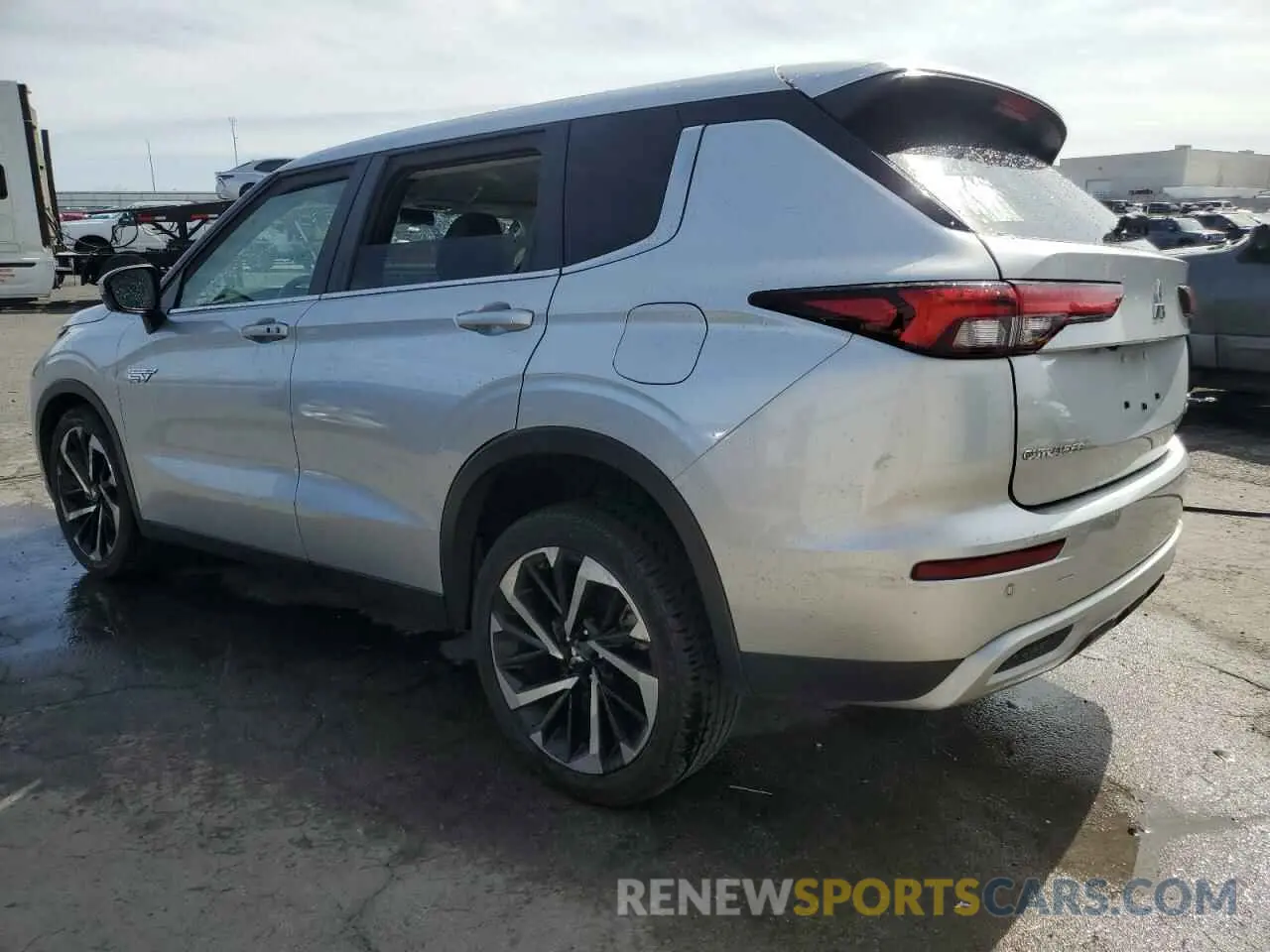 2 Photograph of a damaged car JA4T5UA93PZ047168 MITSUBISHI OUTLANDER 2023