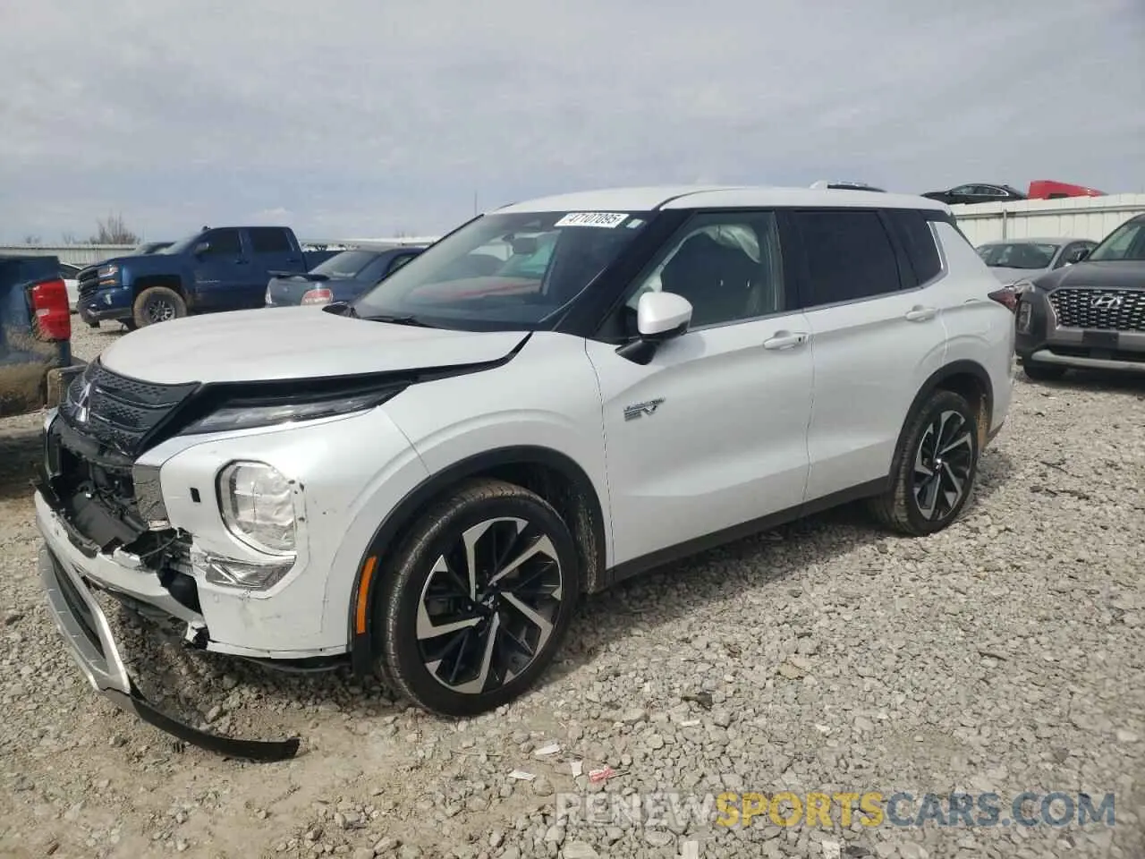 1 Photograph of a damaged car JA4T5UA97PZ040093 MITSUBISHI OUTLANDER 2023
