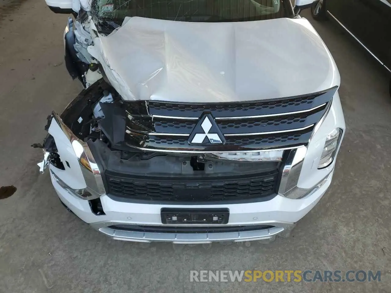 12 Photograph of a damaged car JA4T5UA9XPZ045272 MITSUBISHI OUTLANDER 2023