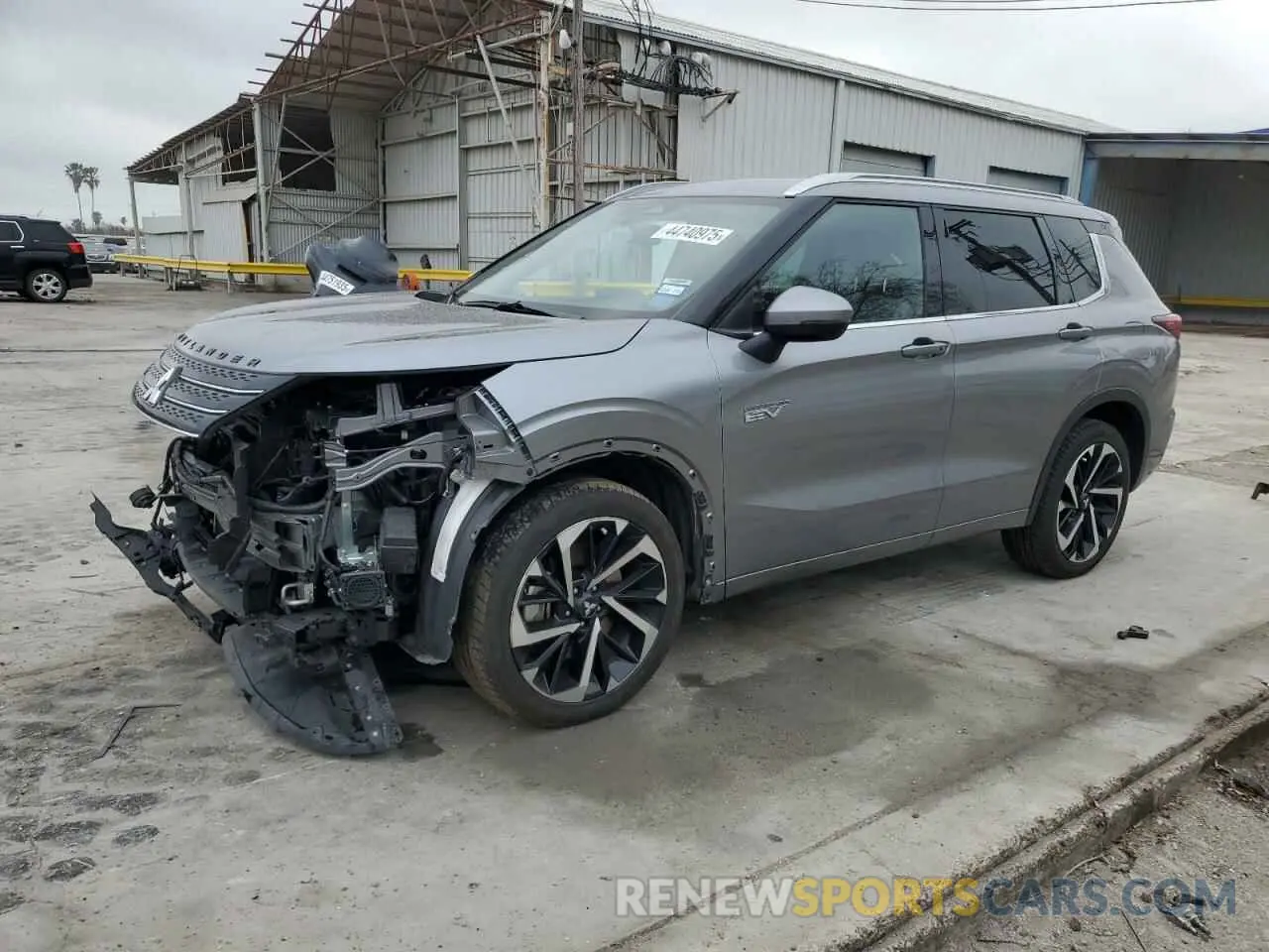 1 Photograph of a damaged car JA4T5VA99PZ032986 MITSUBISHI OUTLANDER 2023
