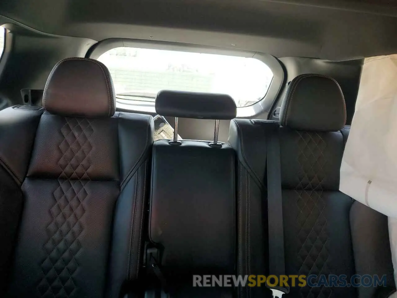 10 Photograph of a damaged car JA4T5VA9XPZ029675 MITSUBISHI OUTLANDER 2023