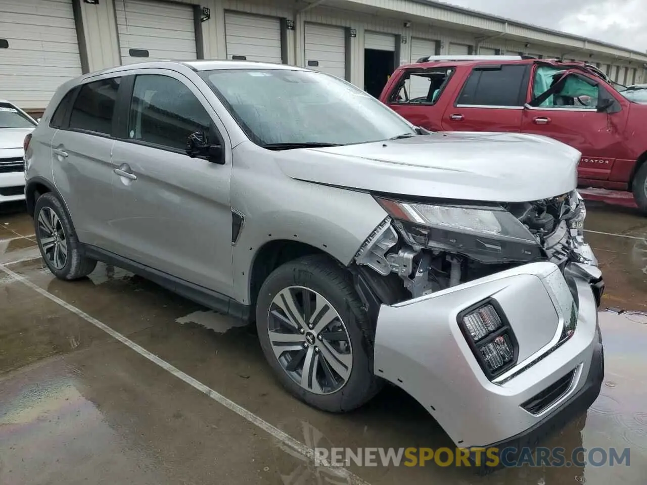 4 Photograph of a damaged car JA4ARUAU0RU008117 MITSUBISHI OUTLANDER 2024