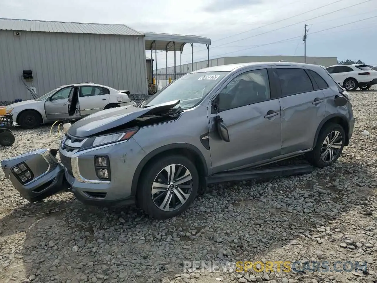 1 Photograph of a damaged car JA4ARUAU0RU023605 MITSUBISHI OUTLANDER 2024