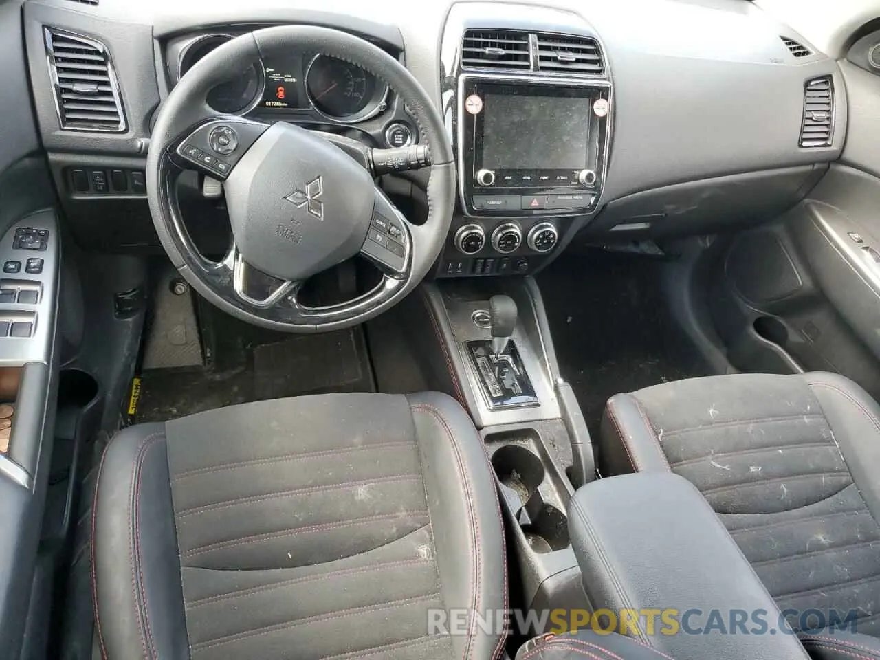 8 Photograph of a damaged car JA4ARUAU2RU014484 MITSUBISHI OUTLANDER 2024
