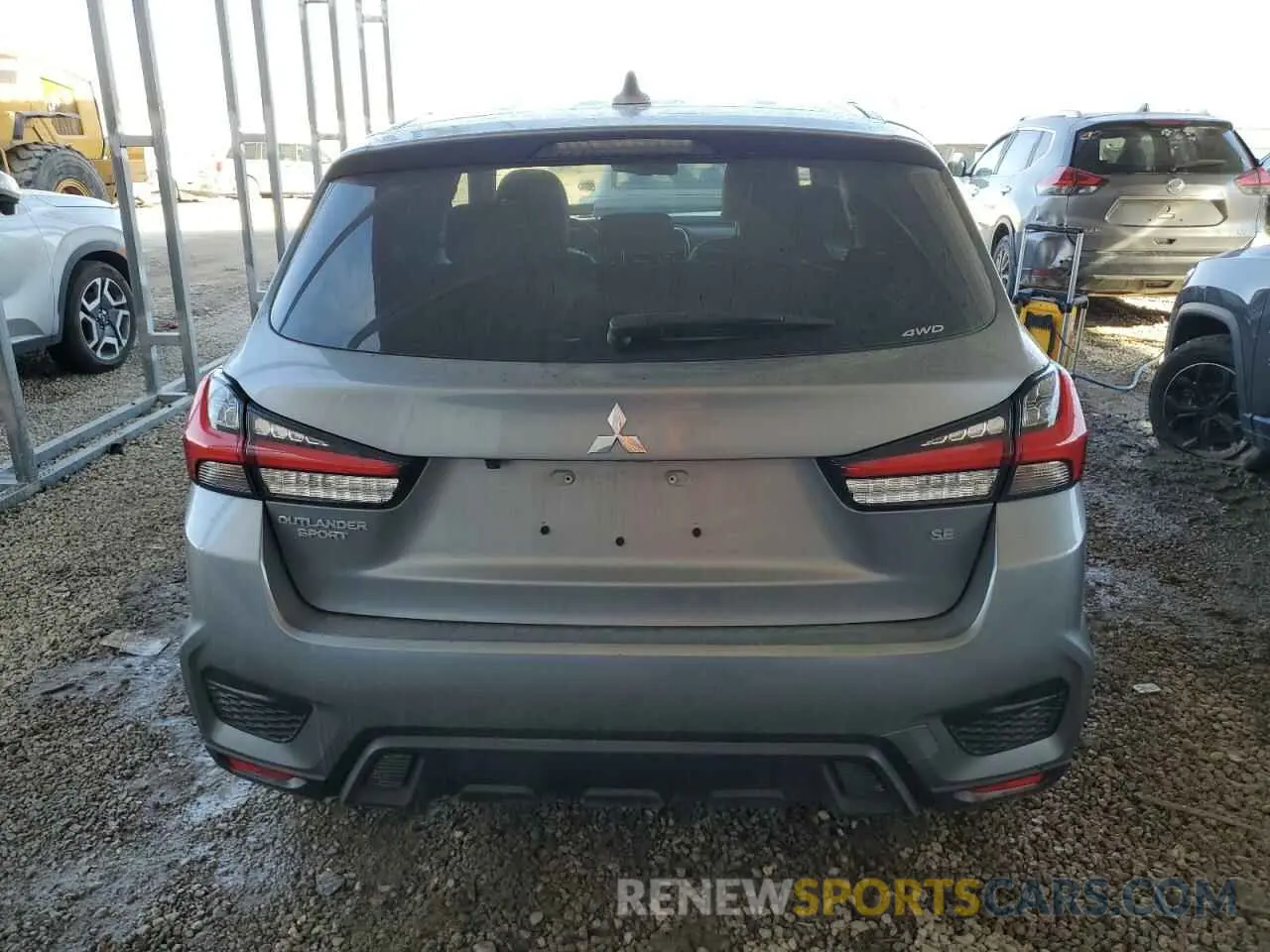 6 Photograph of a damaged car JA4ARUAU2RU017417 MITSUBISHI OUTLANDER 2024