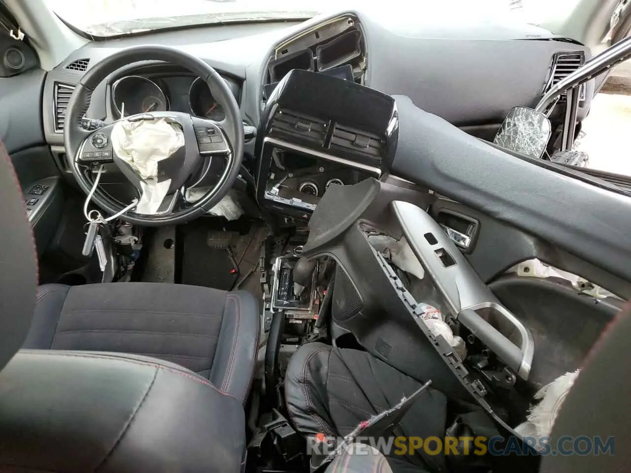8 Photograph of a damaged car JA4ARUAU4RU008010 MITSUBISHI OUTLANDER 2024