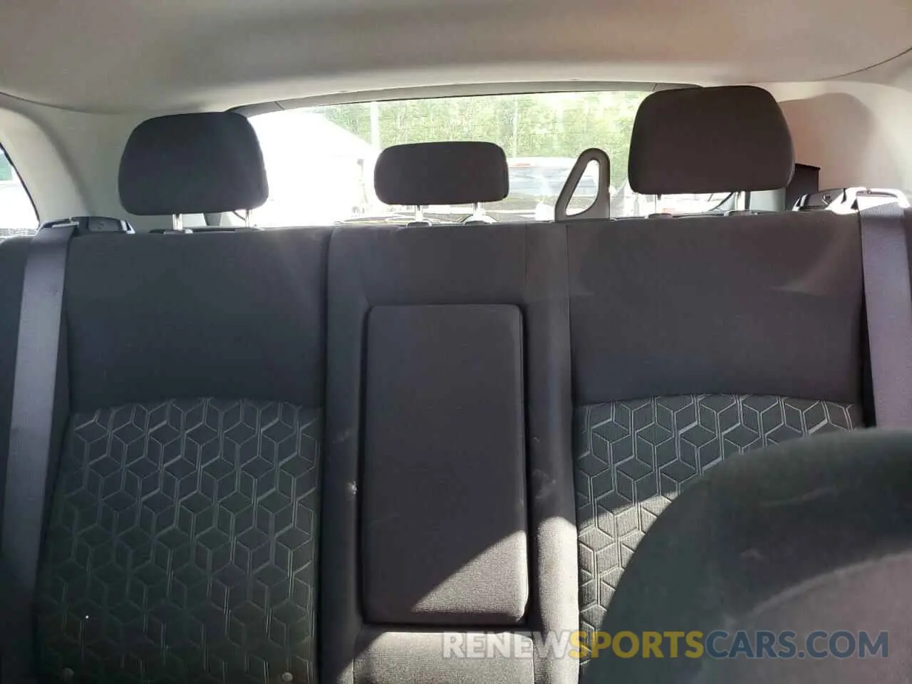10 Photograph of a damaged car JA4ARUAU4RU014504 MITSUBISHI OUTLANDER 2024