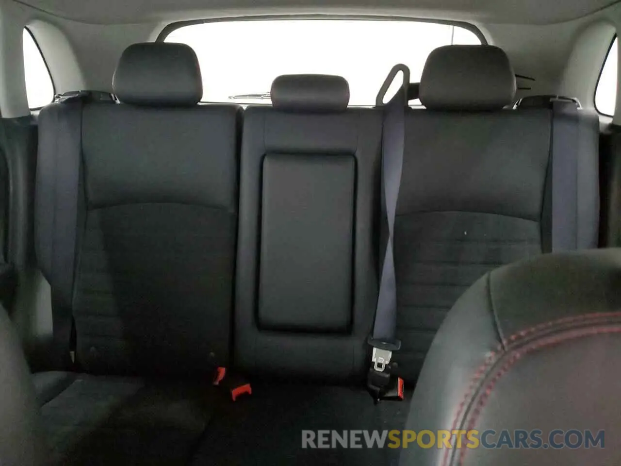 10 Photograph of a damaged car JA4ARUAU5RU006914 MITSUBISHI OUTLANDER 2024