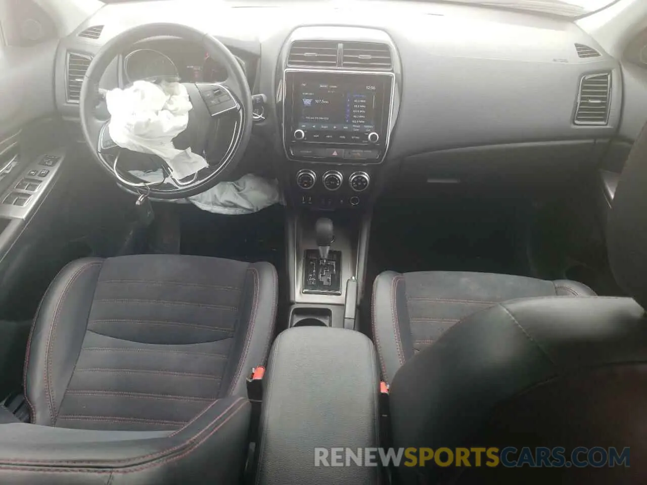 8 Photograph of a damaged car JA4ARUAU6RU004833 MITSUBISHI OUTLANDER 2024