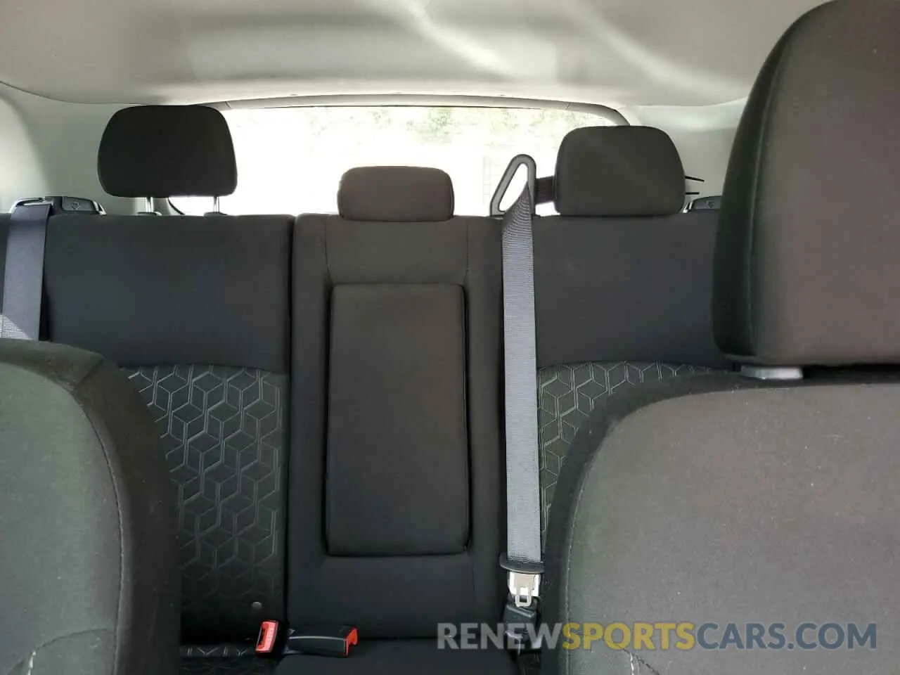 10 Photograph of a damaged car JA4ARUAU6RU006954 MITSUBISHI OUTLANDER 2024