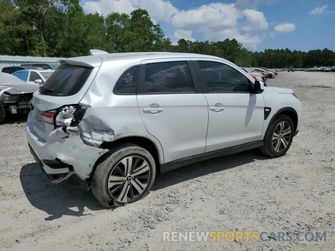 3 Photograph of a damaged car JA4ARUAU6RU006954 MITSUBISHI OUTLANDER 2024