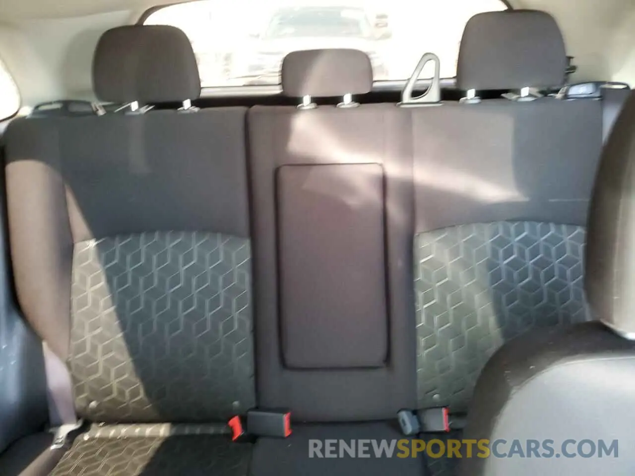 10 Photograph of a damaged car JA4ARUAU7RU003304 MITSUBISHI OUTLANDER 2024