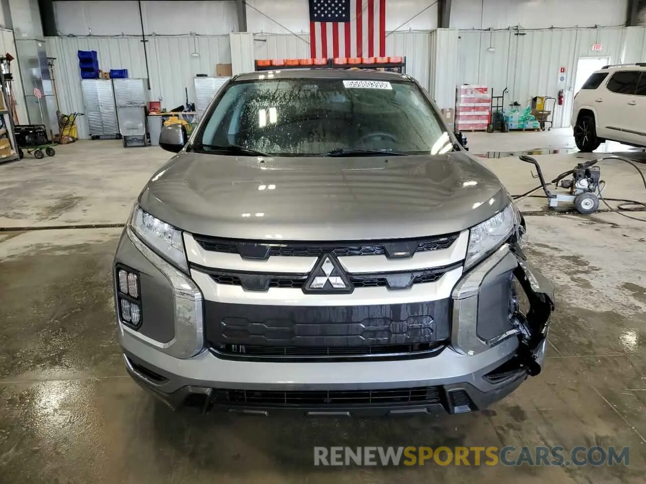 5 Photograph of a damaged car JA4ARUAU8RU009516 MITSUBISHI OUTLANDER 2024