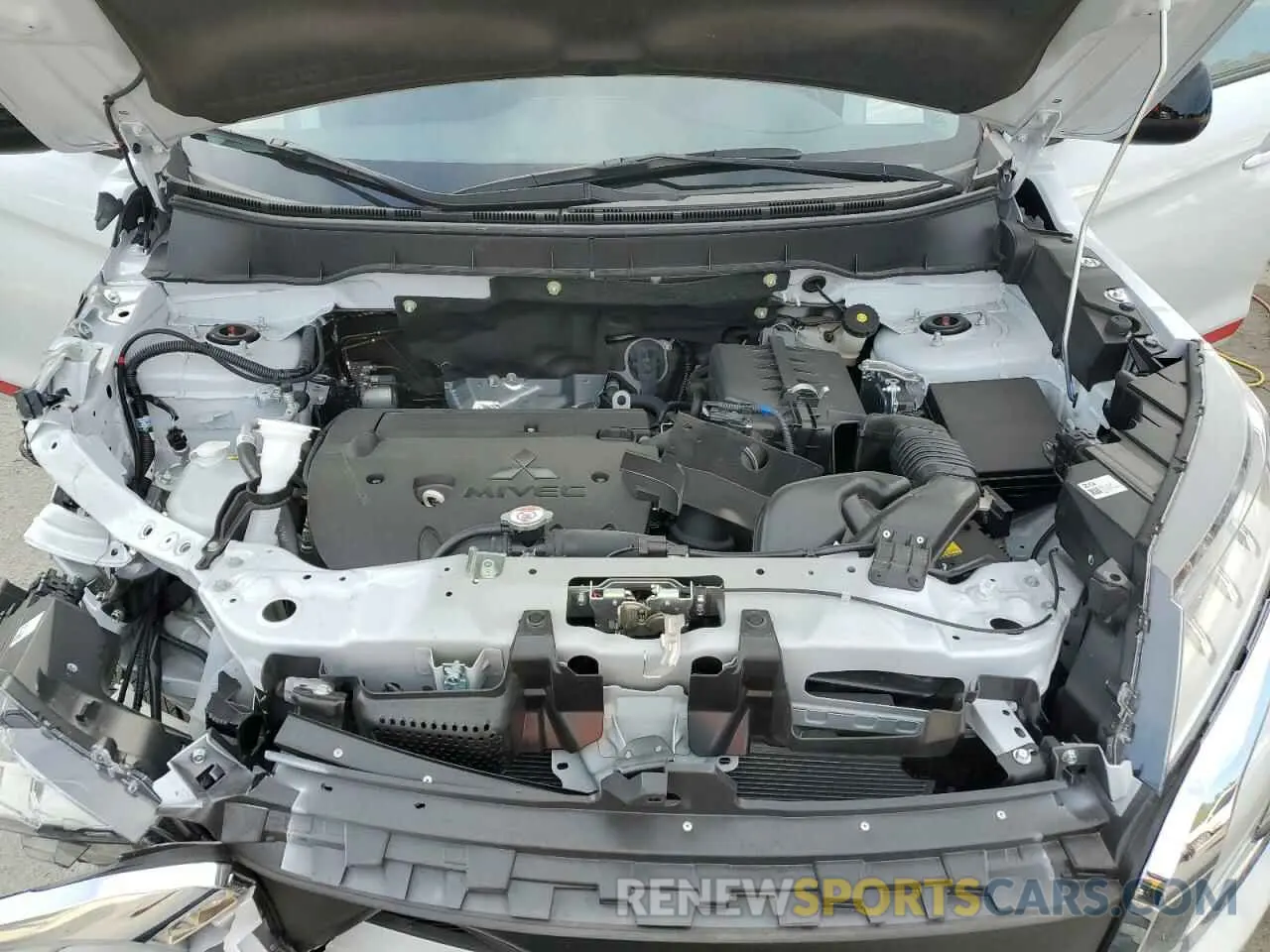 12 Photograph of a damaged car JA4ARUAU8RU018457 MITSUBISHI OUTLANDER 2024