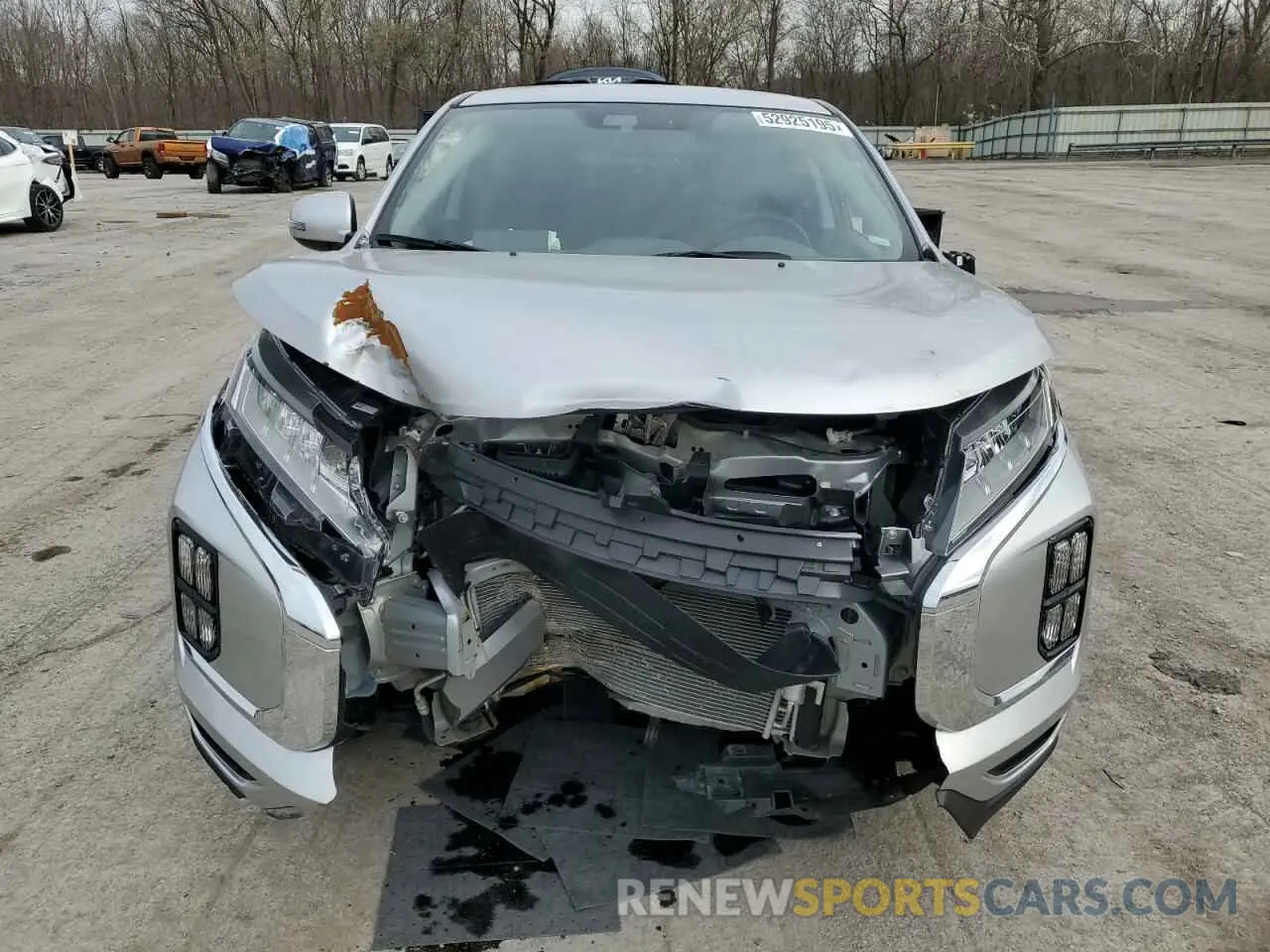 5 Photograph of a damaged car JA4ARUAUXRU013227 MITSUBISHI OUTLANDER 2024