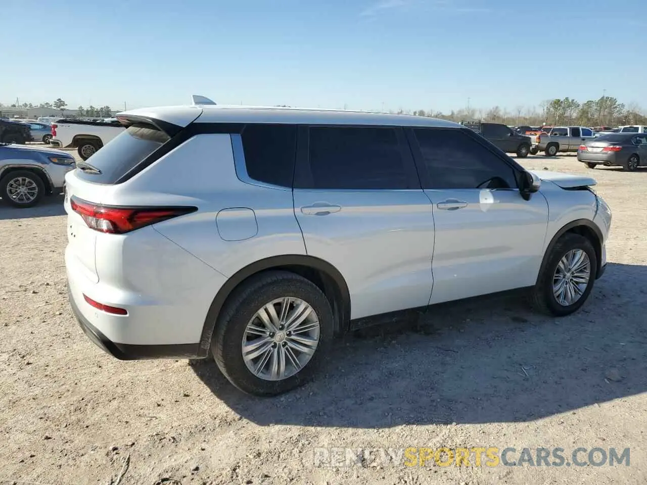 3 Photograph of a damaged car JA4J3UA84RZ080459 MITSUBISHI OUTLANDER 2024