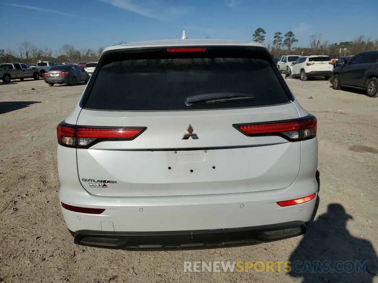6 Photograph of a damaged car JA4J3UA84RZ080459 MITSUBISHI OUTLANDER 2024