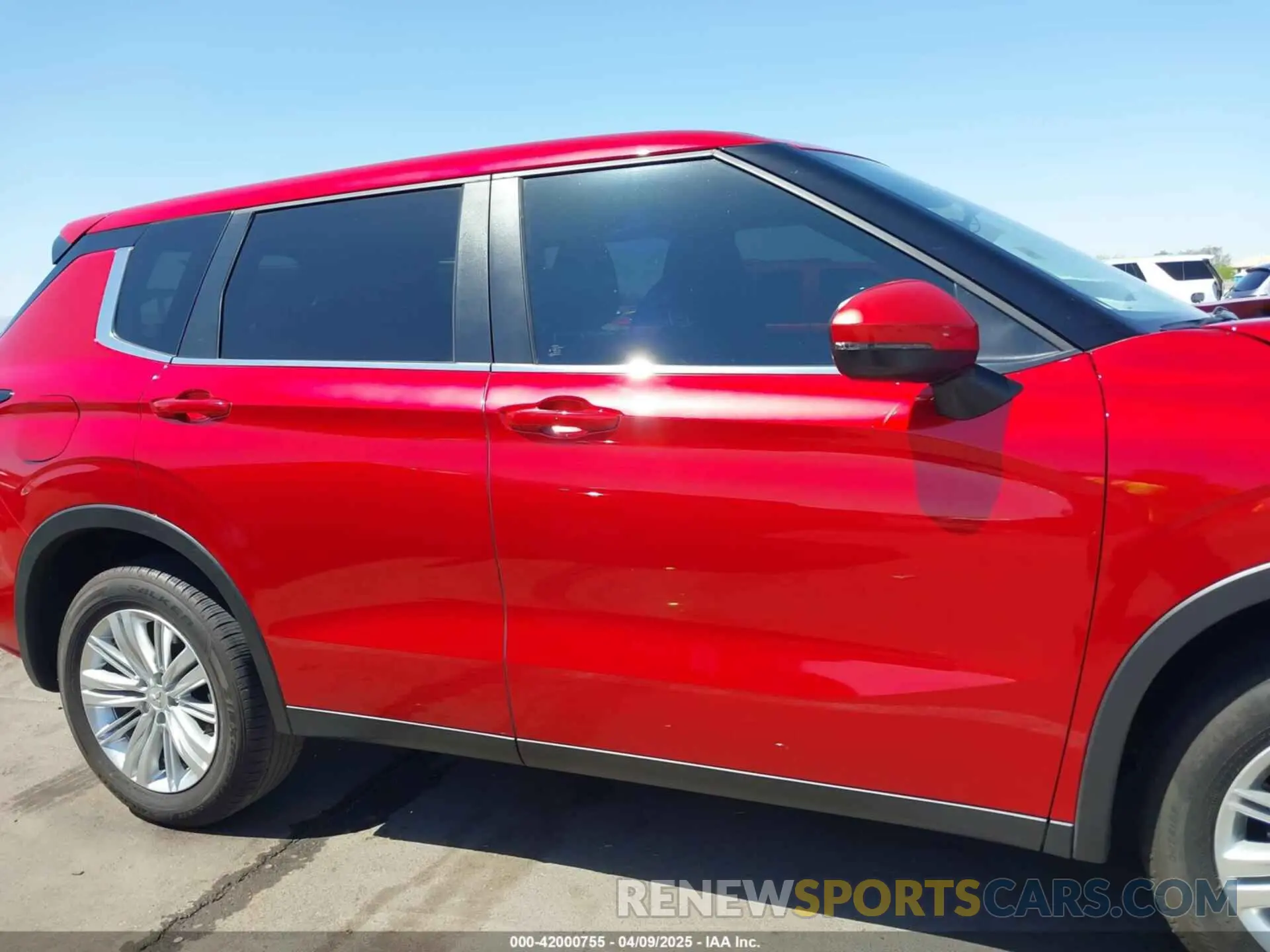 13 Photograph of a damaged car JA4J3UA85RZ034199 MITSUBISHI OUTLANDER 2024