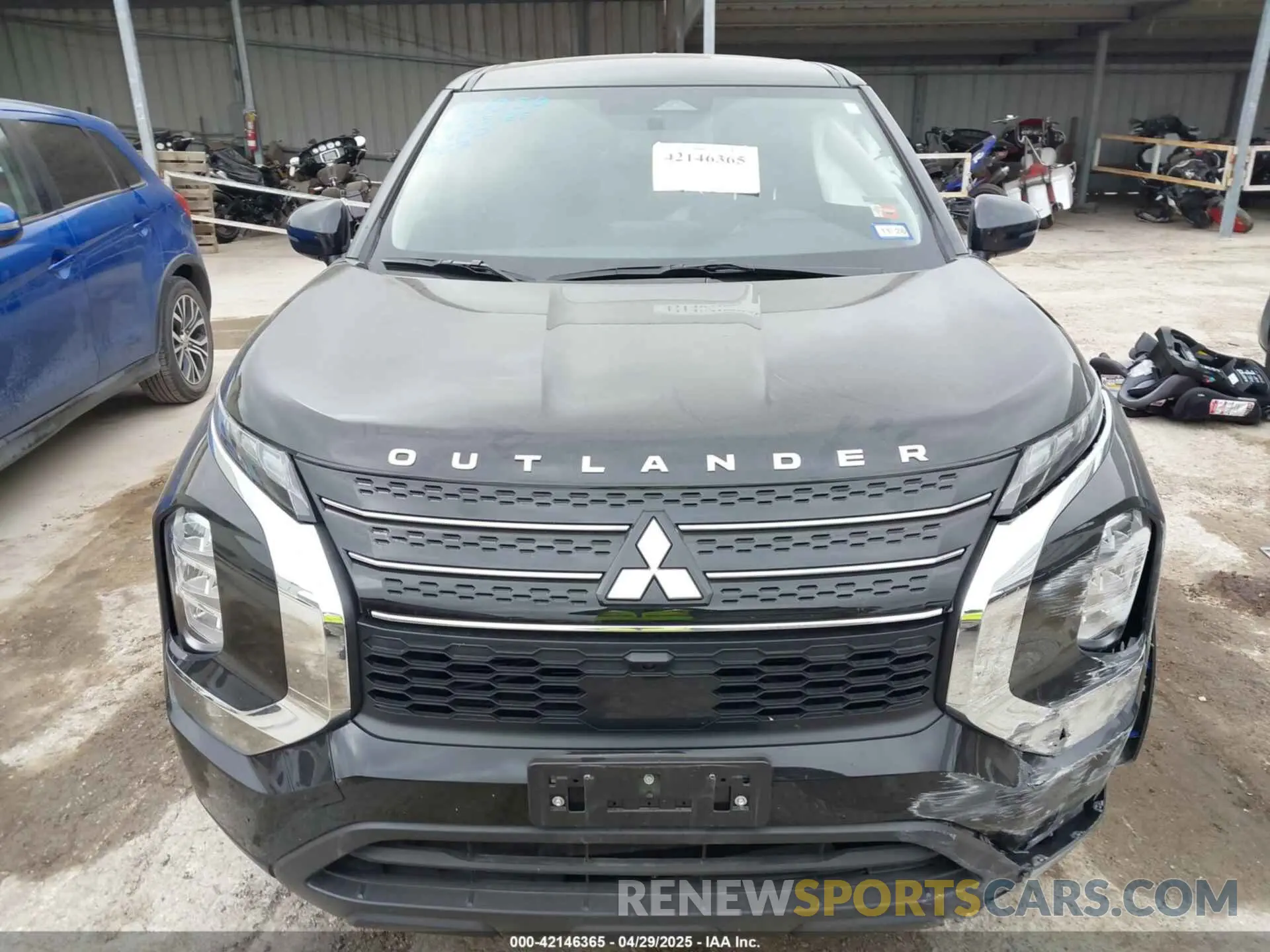 12 Photograph of a damaged car JA4J3UA87RZ073473 MITSUBISHI OUTLANDER 2024