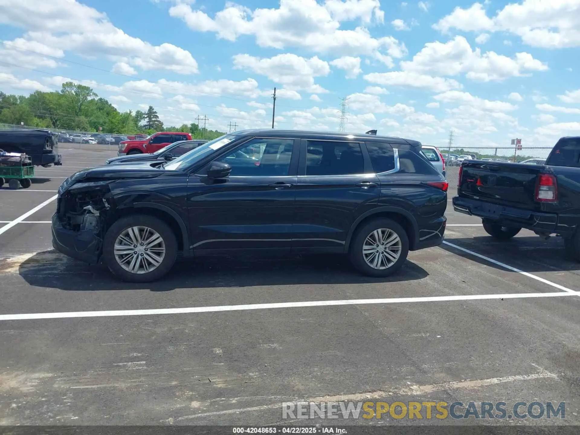 13 Photograph of a damaged car JA4J3UA88RZ028235 MITSUBISHI OUTLANDER 2024