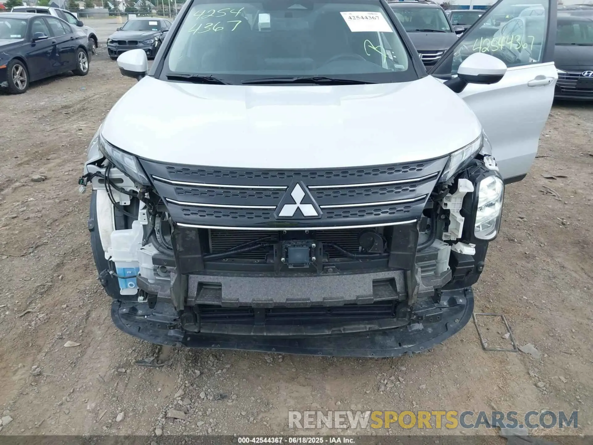 6 Photograph of a damaged car JA4J3VA81RZ030124 MITSUBISHI OUTLANDER 2024