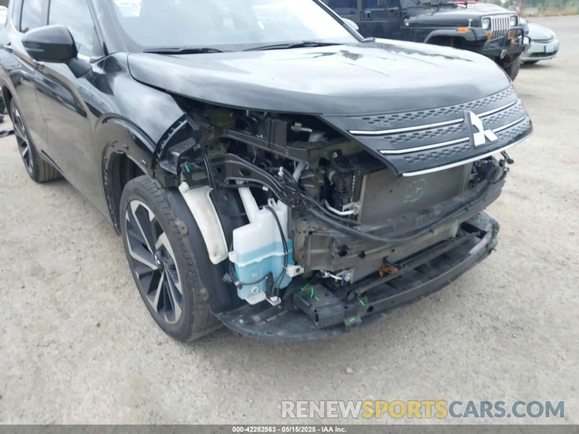19 Photograph of a damaged car JA4J3VA81RZ046615 MITSUBISHI OUTLANDER 2024