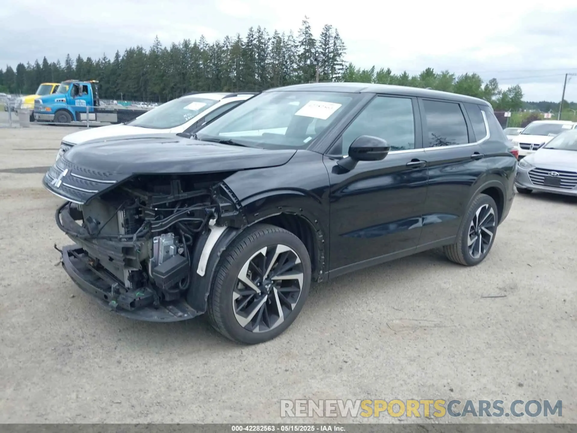 2 Photograph of a damaged car JA4J3VA81RZ046615 MITSUBISHI OUTLANDER 2024