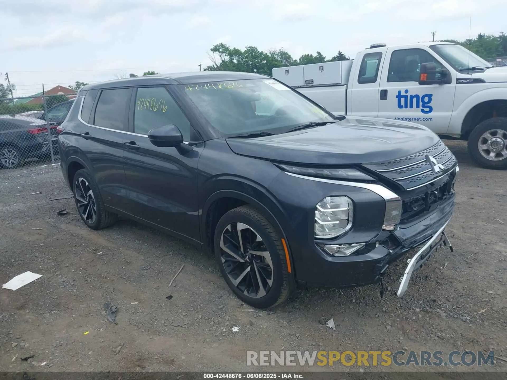 1 Photograph of a damaged car JA4J3VA81RZ049952 MITSUBISHI OUTLANDER 2024