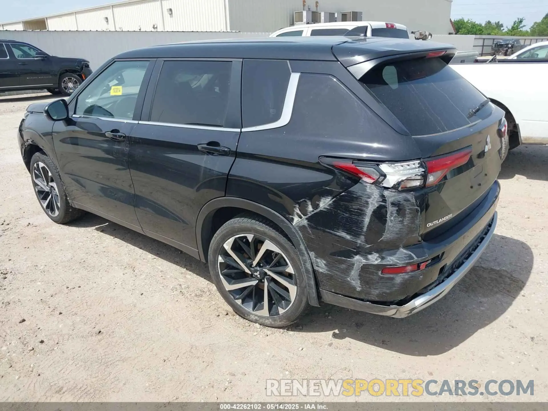 3 Photograph of a damaged car JA4J3VA81RZ068453 MITSUBISHI OUTLANDER 2024