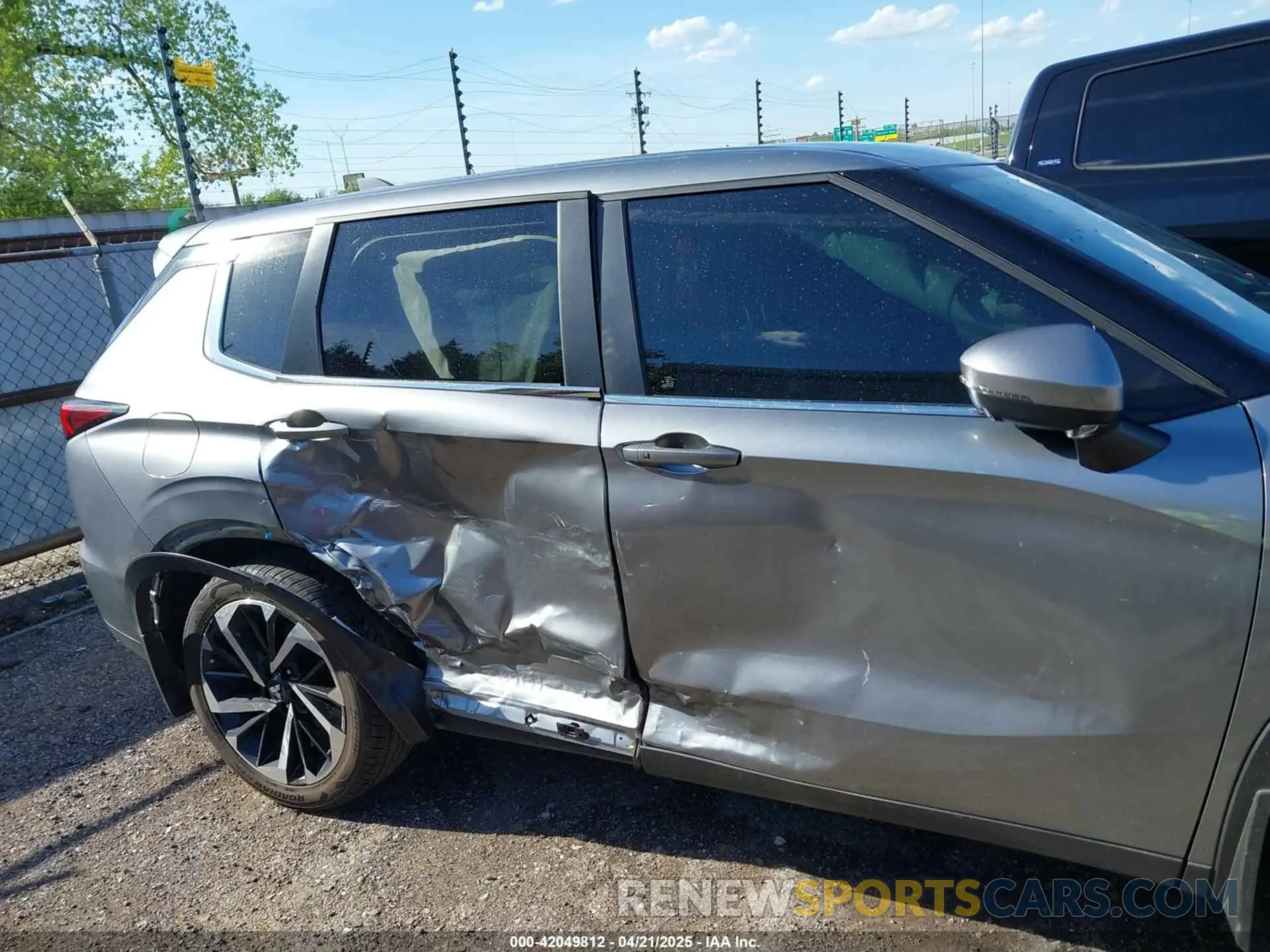 6 Photograph of a damaged car JA4J3VA82RZ011100 MITSUBISHI OUTLANDER 2024
