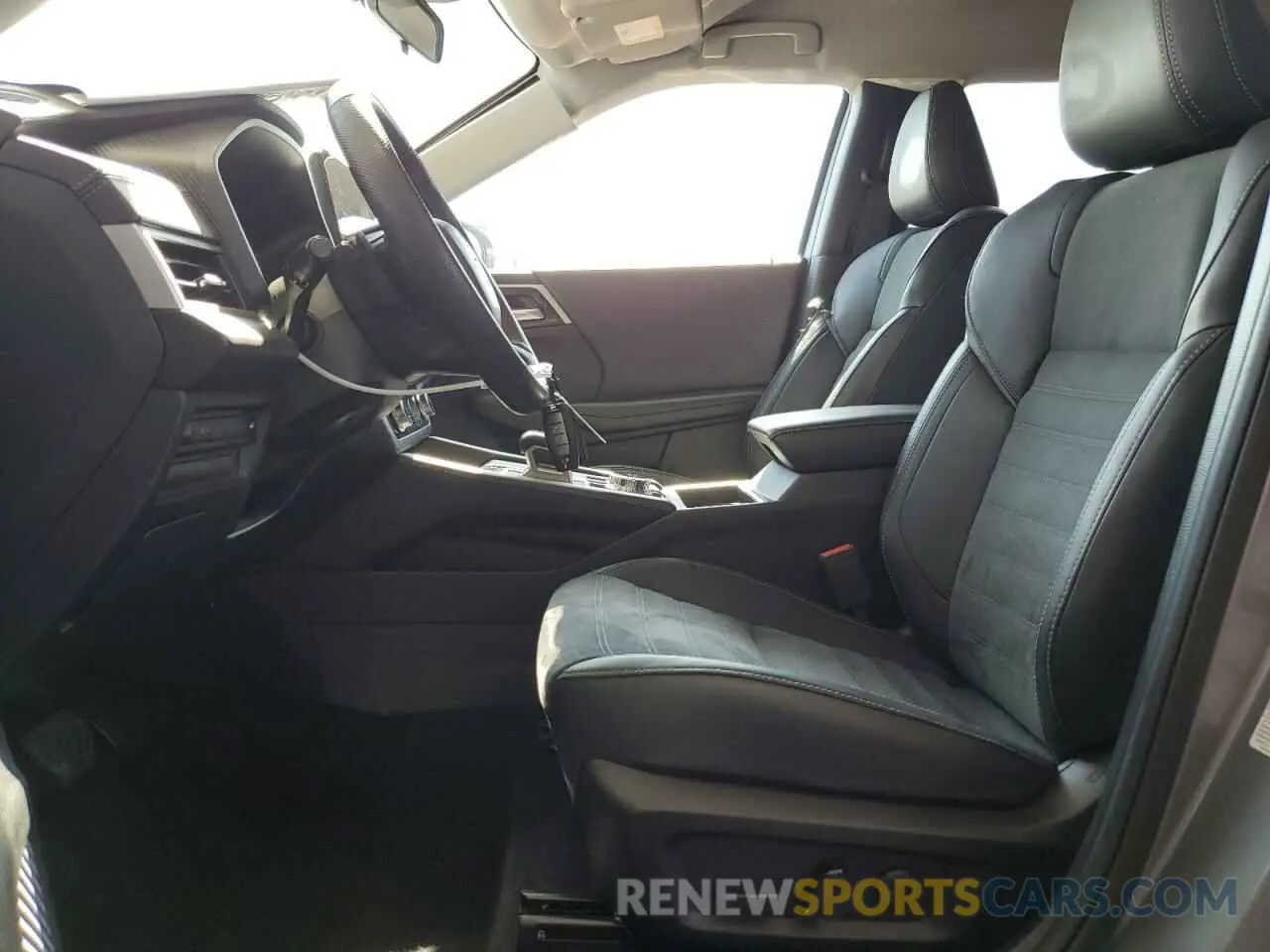 7 Photograph of a damaged car JA4J3VA82RZ041715 MITSUBISHI OUTLANDER 2024