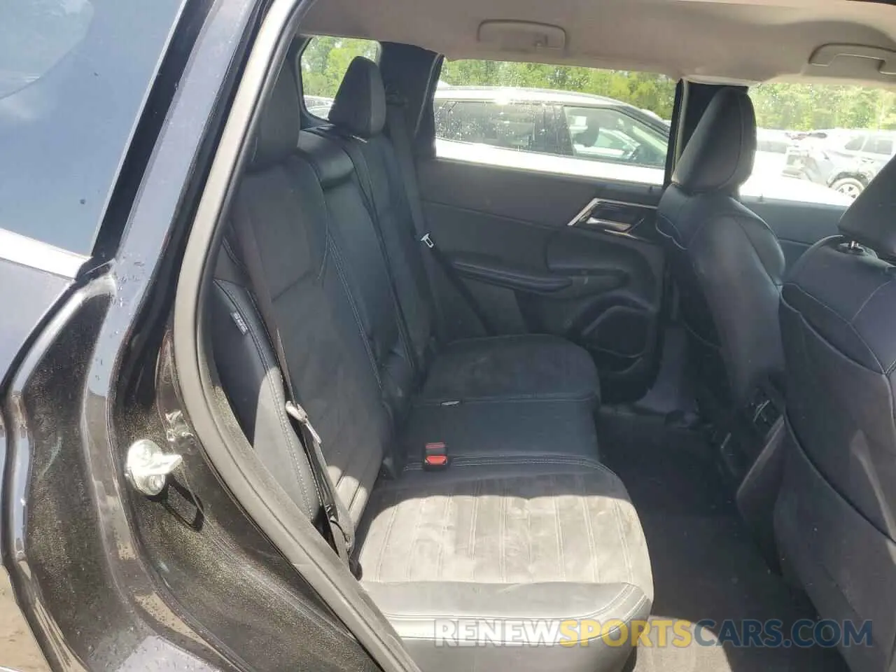 11 Photograph of a damaged car JA4J3VA83RZ041903 MITSUBISHI OUTLANDER 2024