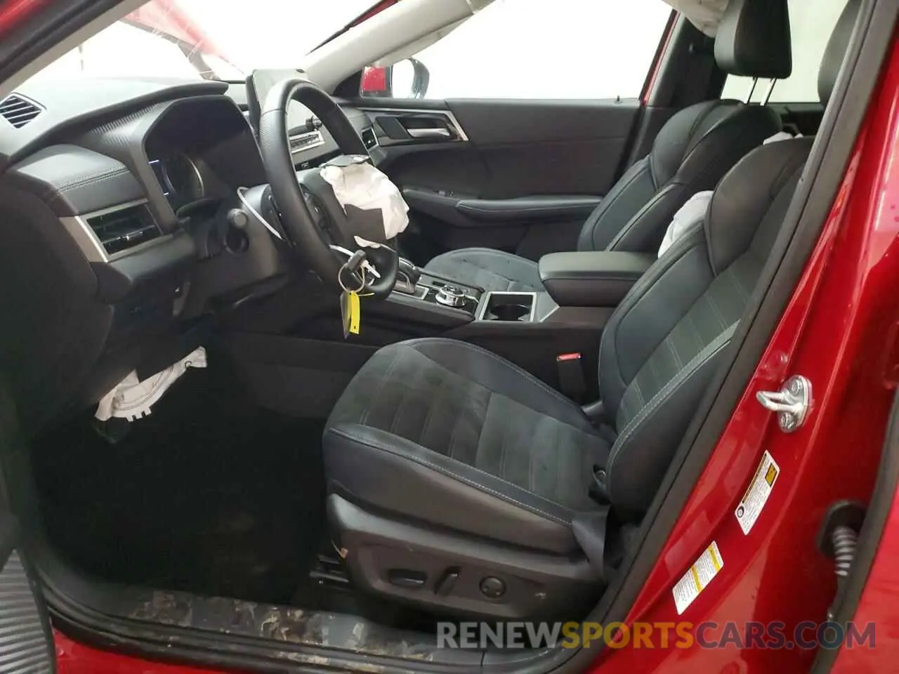 7 Photograph of a damaged car JA4J3VA83RZ068275 MITSUBISHI OUTLANDER 2024
