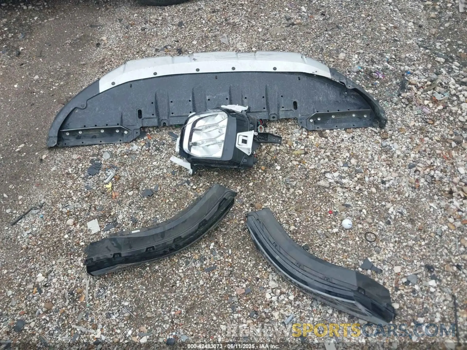 12 Photograph of a damaged car JA4J3VA83RZ068485 MITSUBISHI OUTLANDER 2024