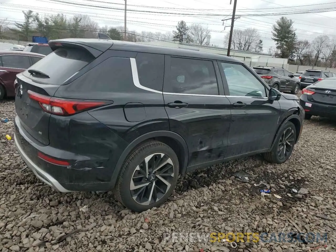 3 Photograph of a damaged car JA4J3VA84RZ007341 MITSUBISHI OUTLANDER 2024