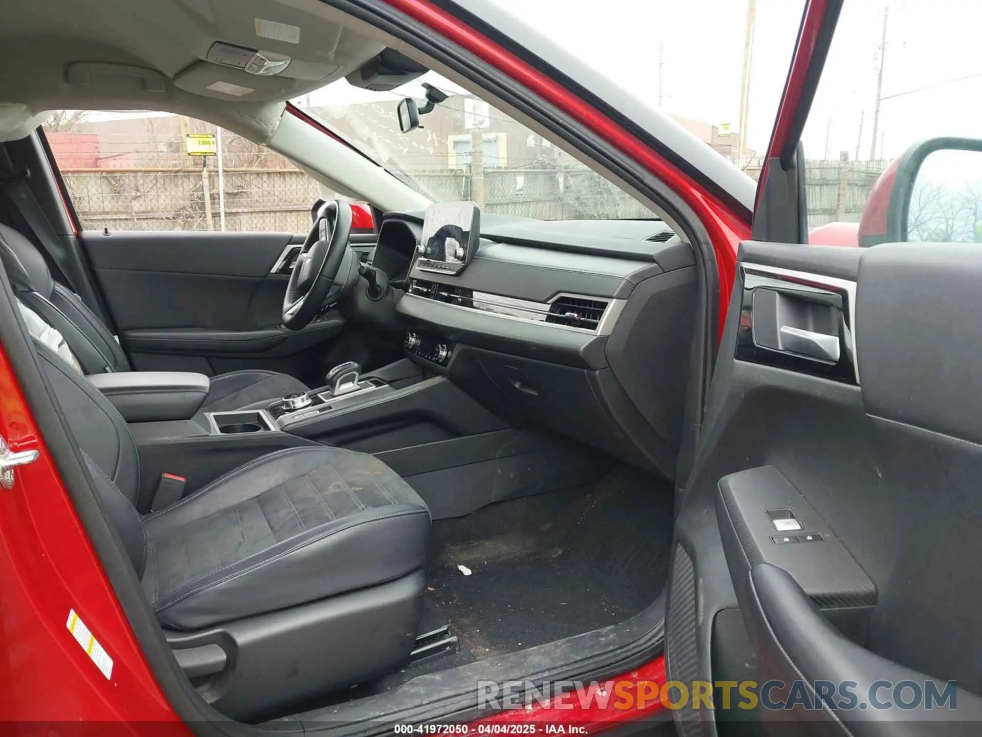 5 Photograph of a damaged car JA4J3VA84RZ010773 MITSUBISHI OUTLANDER 2024