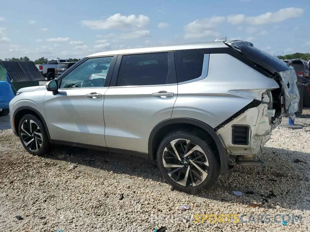 2 Photograph of a damaged car JA4J3VA85RZ082808 MITSUBISHI OUTLANDER 2024