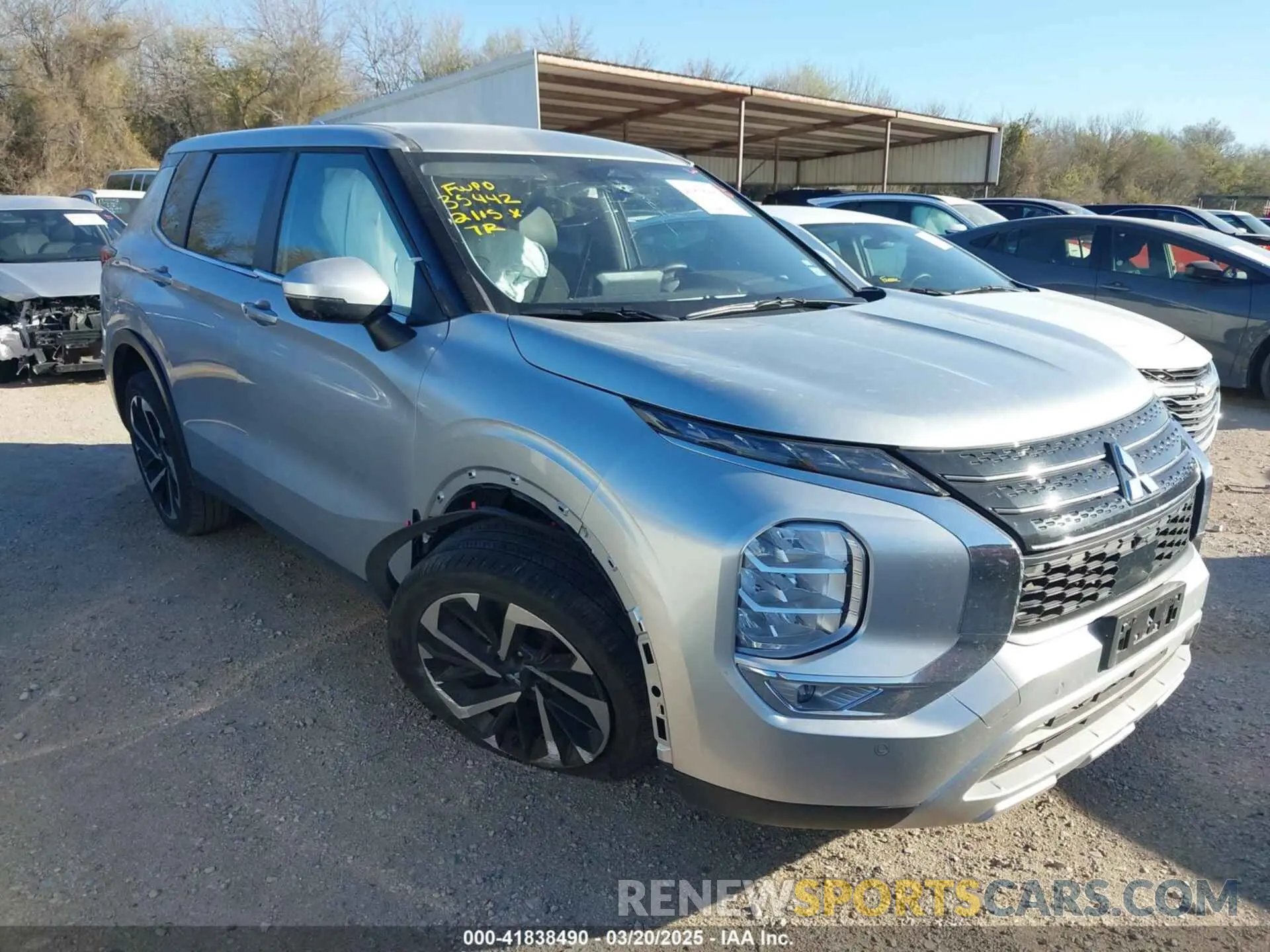 1 Photograph of a damaged car JA4J3VA86RZ082350 MITSUBISHI OUTLANDER 2024