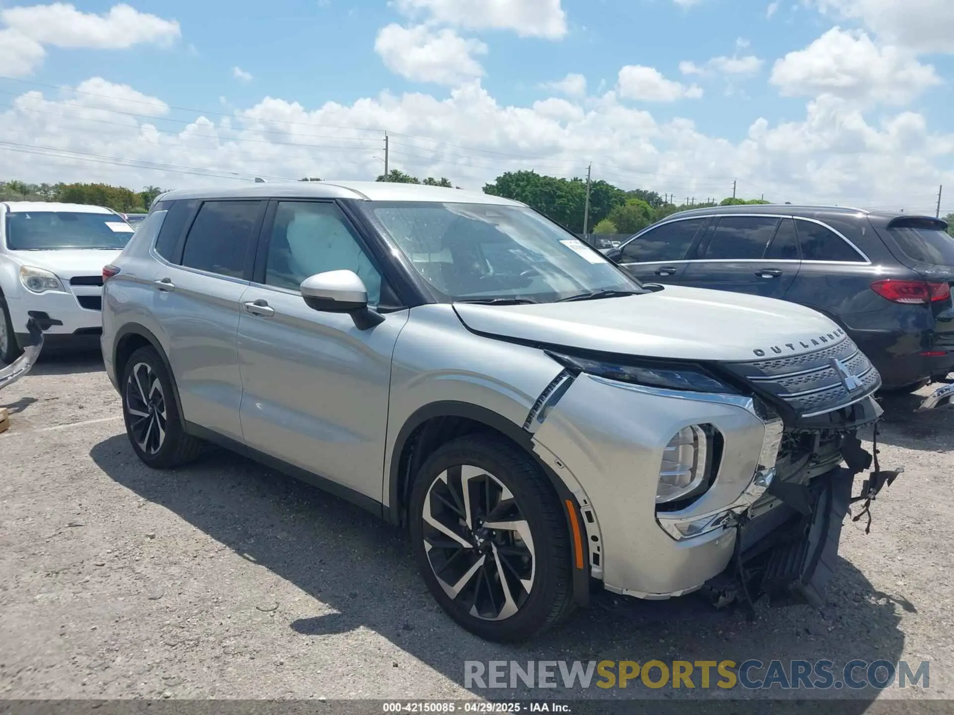 1 Photograph of a damaged car JA4J3VA87RZ012811 MITSUBISHI OUTLANDER 2024