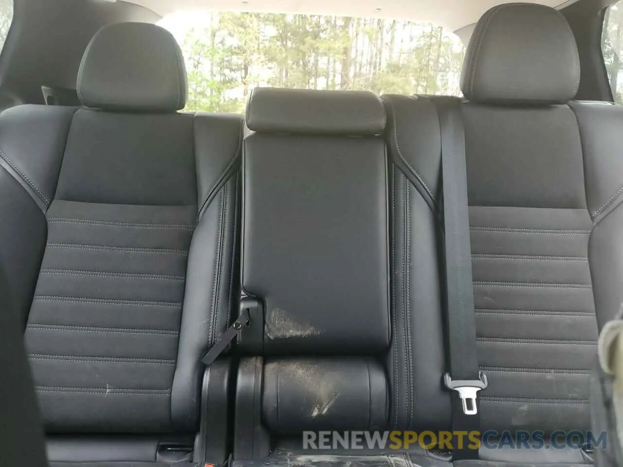 10 Photograph of a damaged car JA4J3VA88RZ007620 MITSUBISHI OUTLANDER 2024