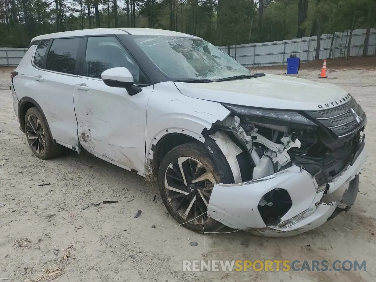 4 Photograph of a damaged car JA4J3VA88RZ007620 MITSUBISHI OUTLANDER 2024