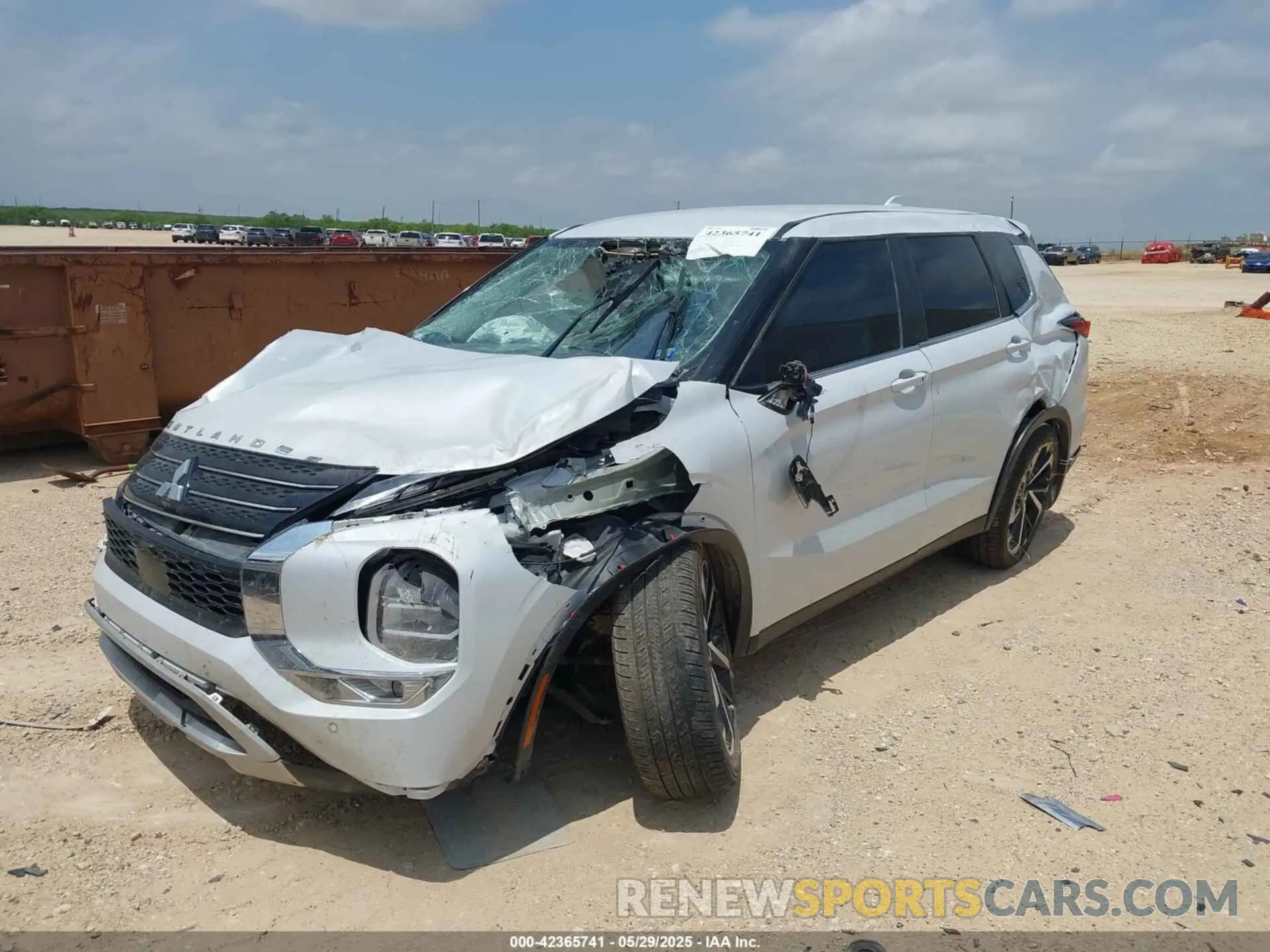 2 Photograph of a damaged car JA4J3VA88RZ009111 MITSUBISHI OUTLANDER 2024