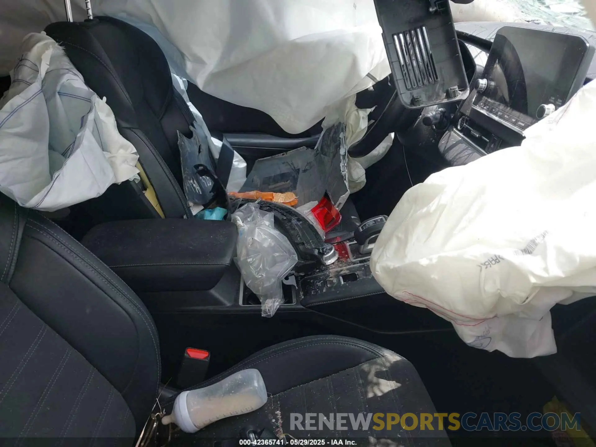 5 Photograph of a damaged car JA4J3VA88RZ009111 MITSUBISHI OUTLANDER 2024
