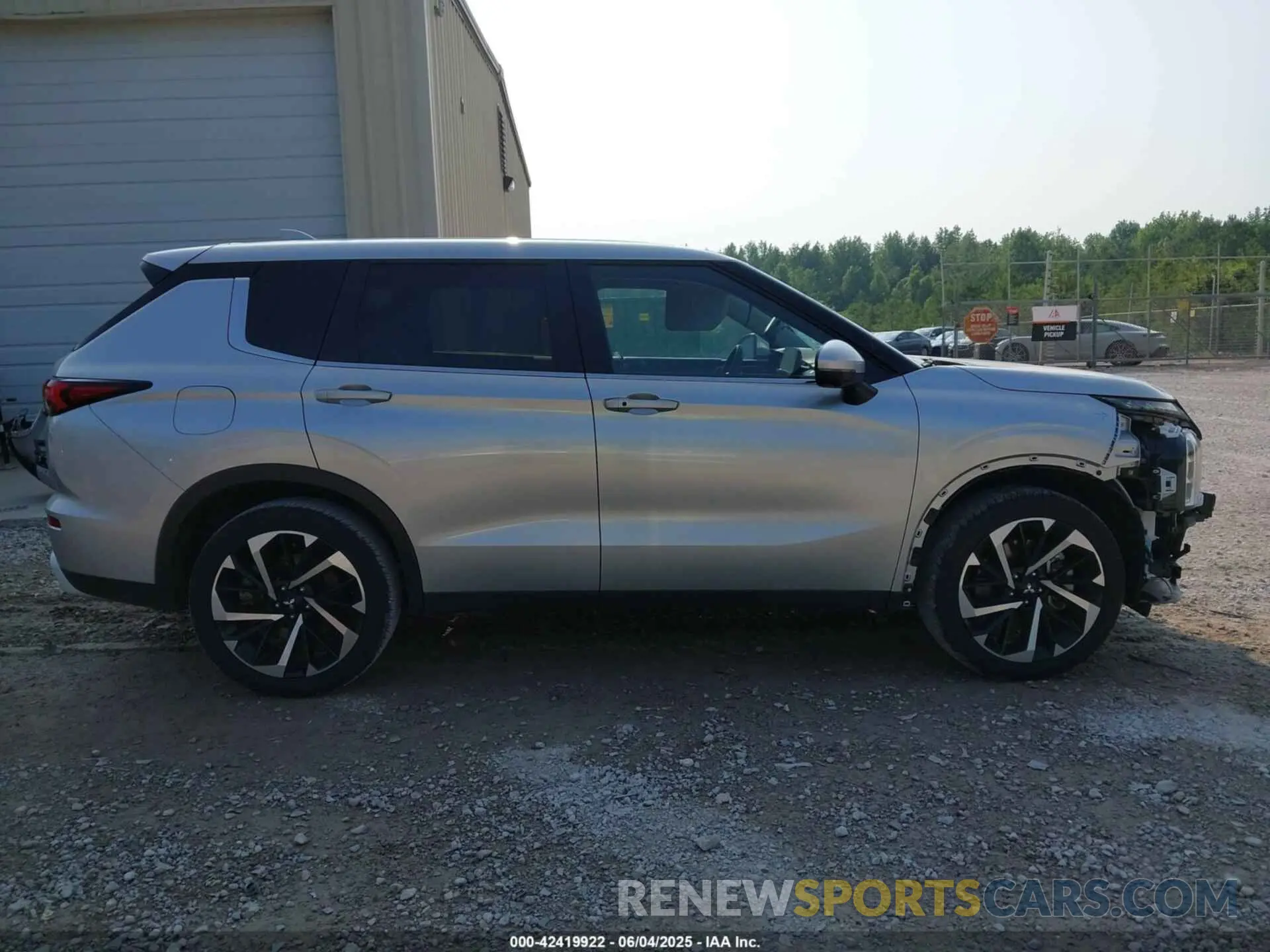 14 Photograph of a damaged car JA4J3VA89RZ067874 MITSUBISHI OUTLANDER 2024