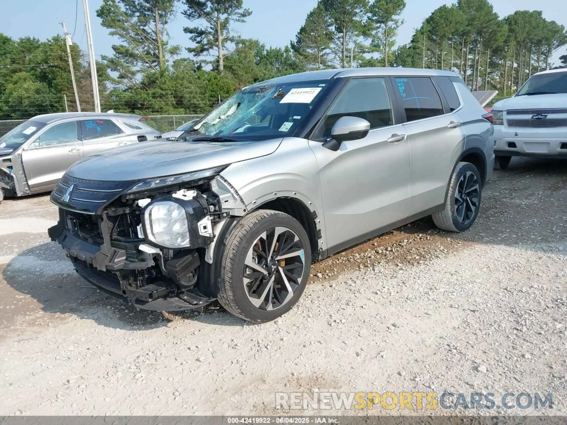 2 Photograph of a damaged car JA4J3VA89RZ067874 MITSUBISHI OUTLANDER 2024