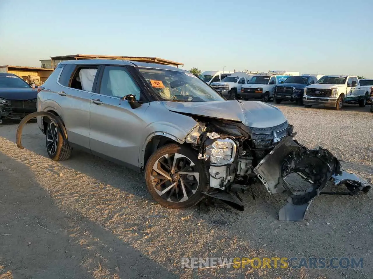 4 Photograph of a damaged car JA4J3VA8XRZ037346 MITSUBISHI OUTLANDER 2024