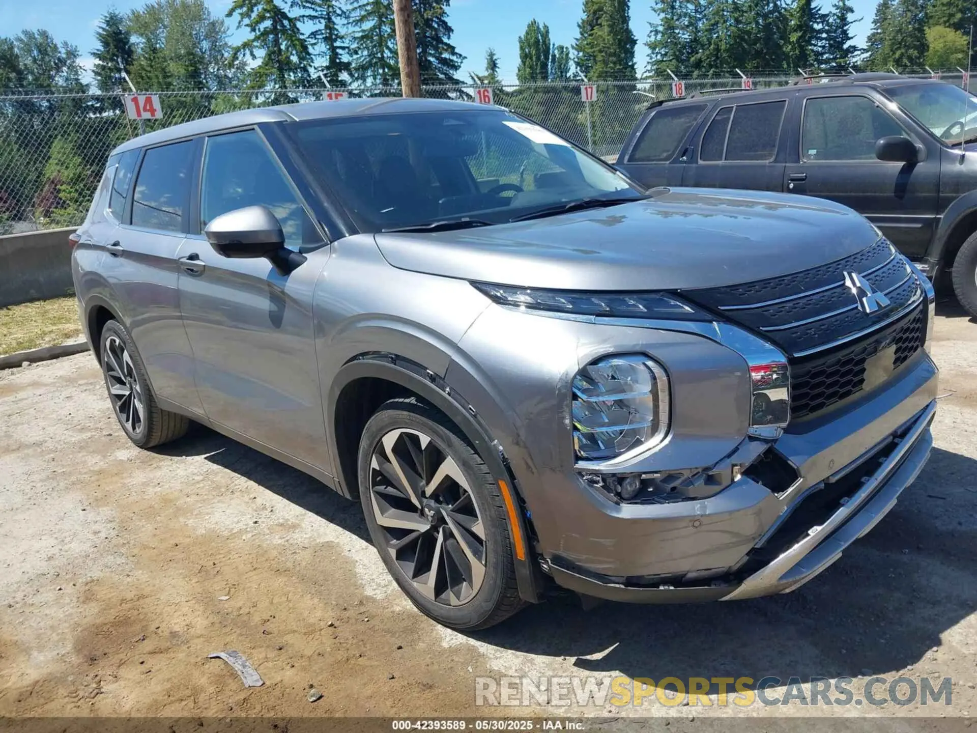 1 Photograph of a damaged car JA4J3VA8XRZ041588 MITSUBISHI OUTLANDER 2024
