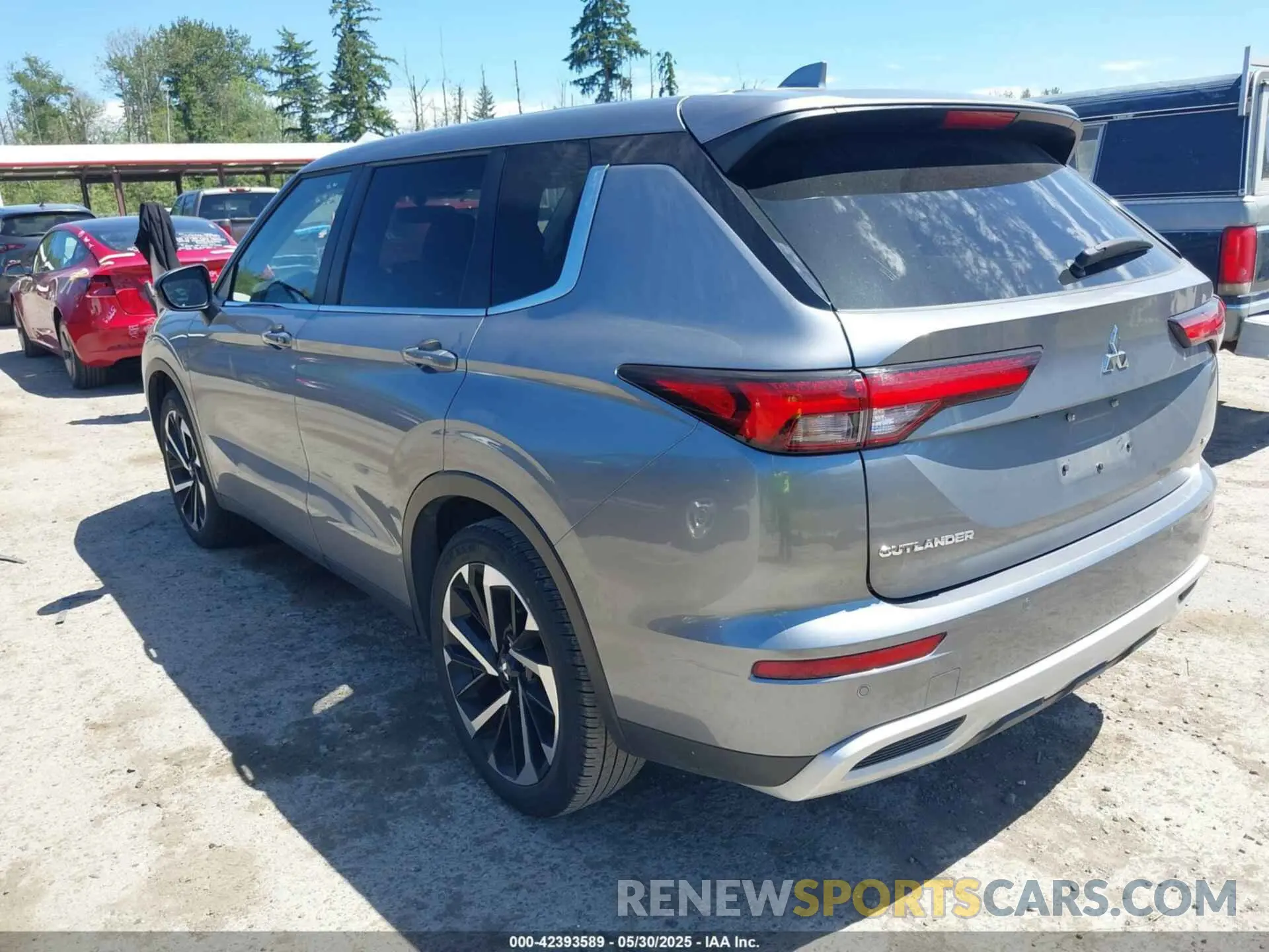 3 Photograph of a damaged car JA4J3VA8XRZ041588 MITSUBISHI OUTLANDER 2024