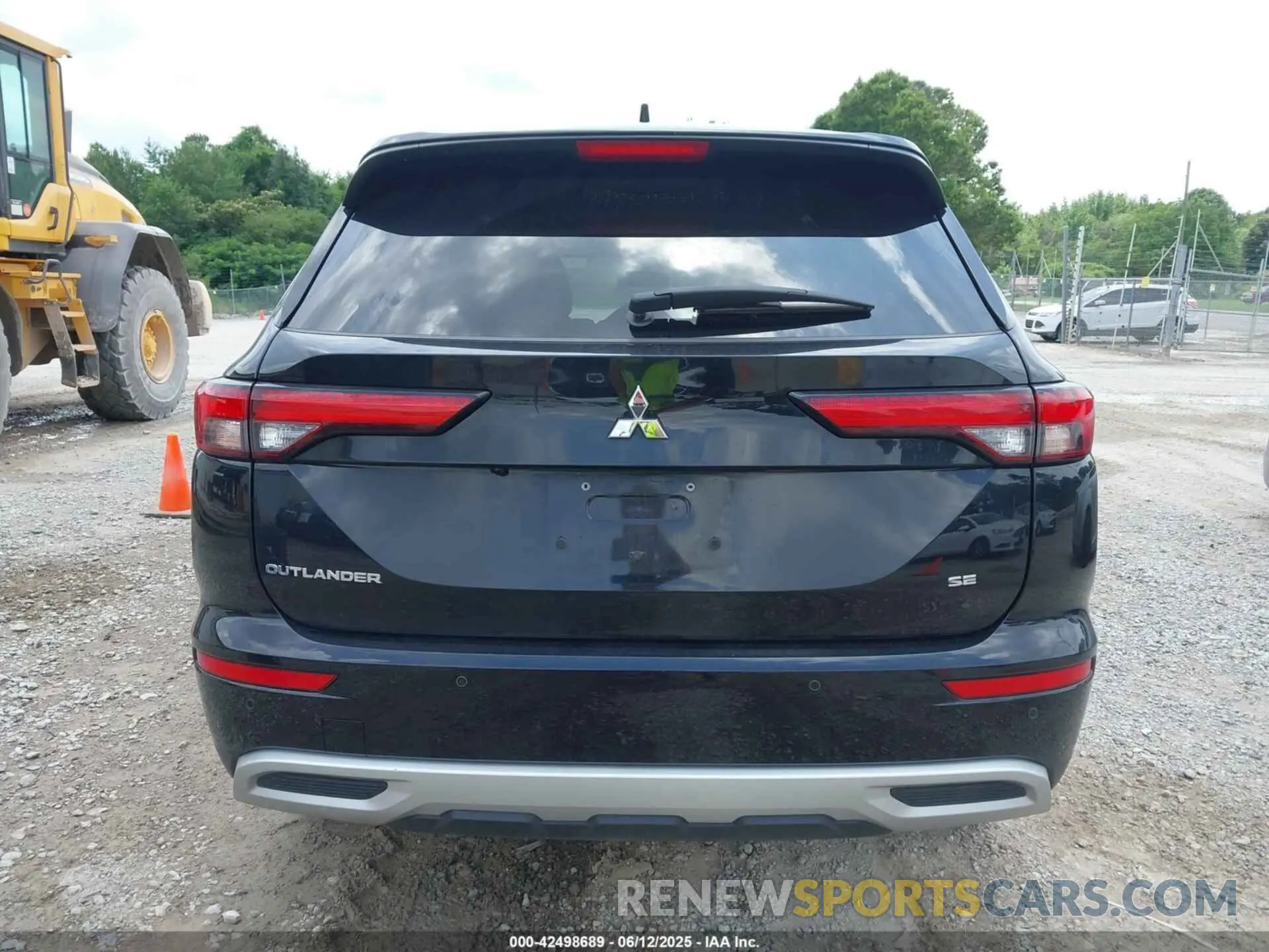 16 Photograph of a damaged car JA4J3VA8XRZ060058 MITSUBISHI OUTLANDER 2024